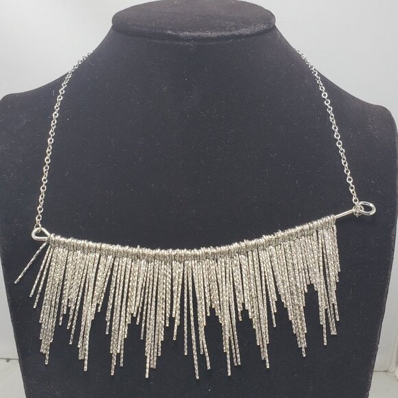 Vetta Sparkling Silver Icicles Bib Necklace - Picture 1 of 9
